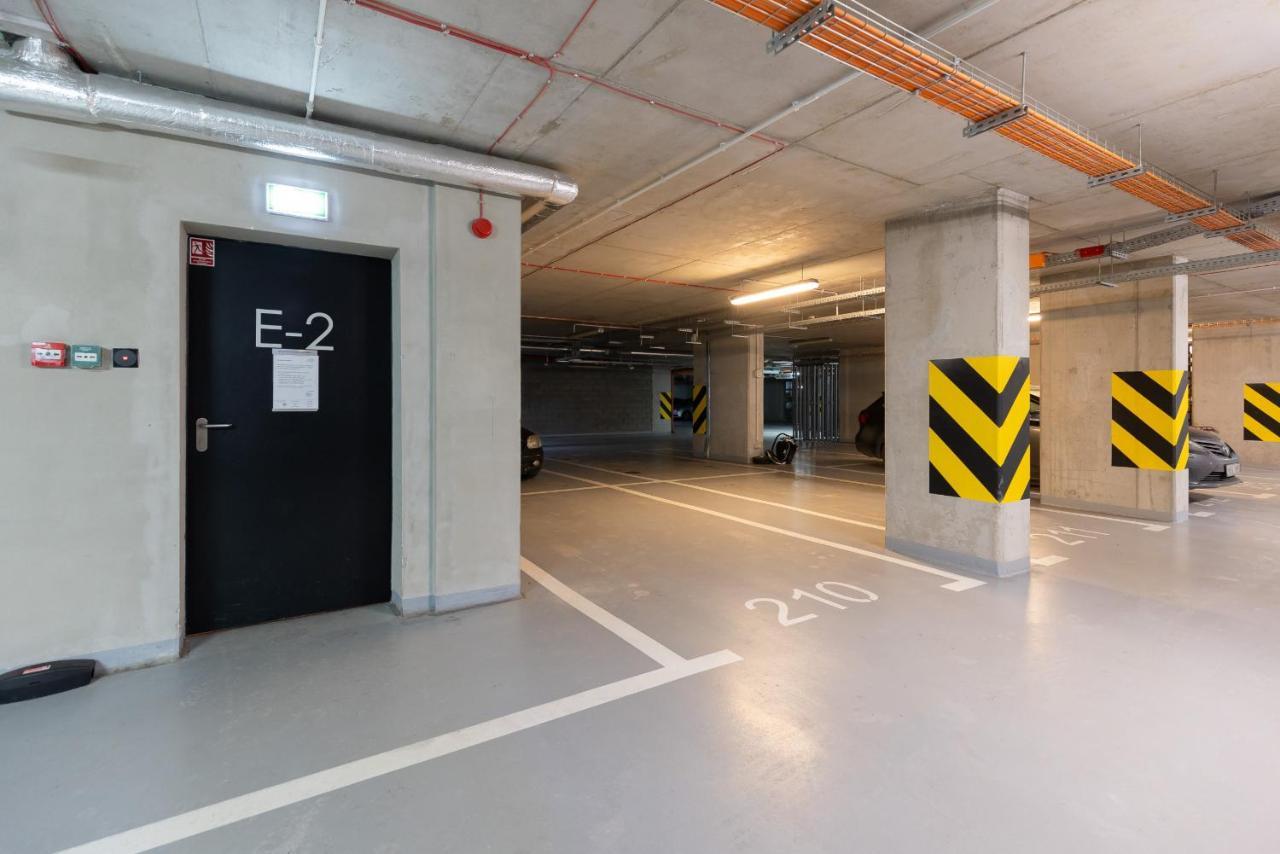 Loft Apartment With Parking In Warsaw By Noclegi Renters Exterior photo